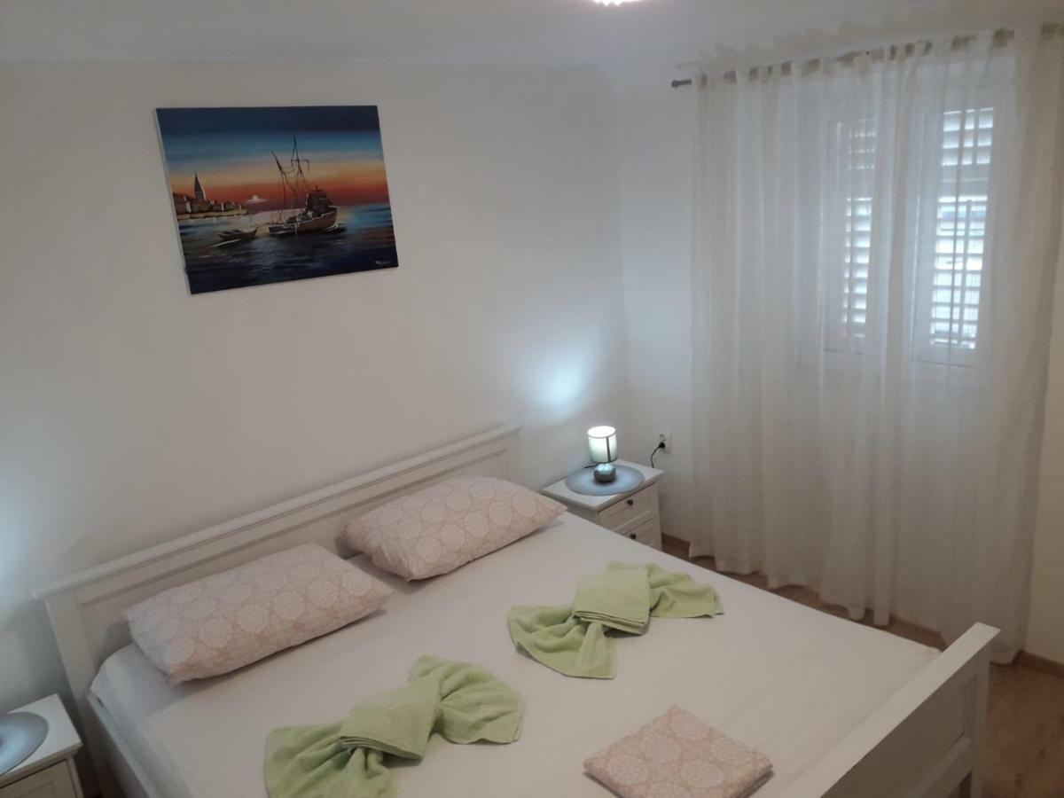 דירות קורצולה Apartman Irena מראה חיצוני תמונה